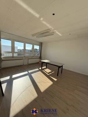Büro 3 - 