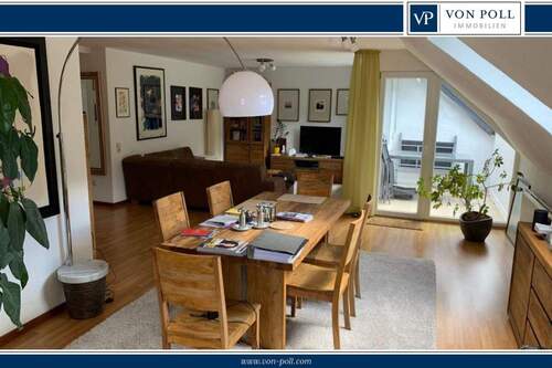 Titelbild - Dachgeschosswohnung mit Blick ins Grüne auf dem Höchsten