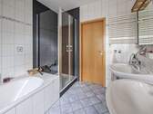 Badezimmer im DG - 