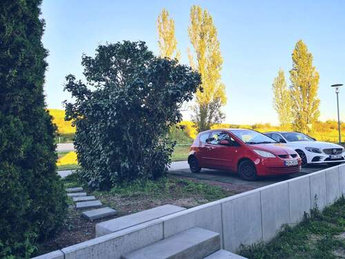Parkplatz - 1 Zimmer Mehrfamilienhaus, Wohnhaus in Seegebiet Mansfelder Land