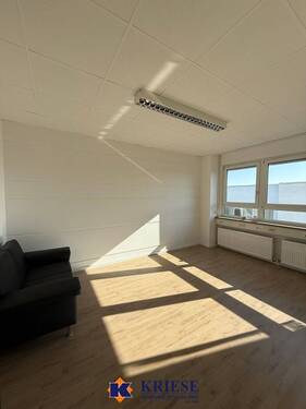 Büro 1 - 