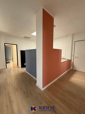 Eingangsbereich - 4 Zimmer Büro in Gilching