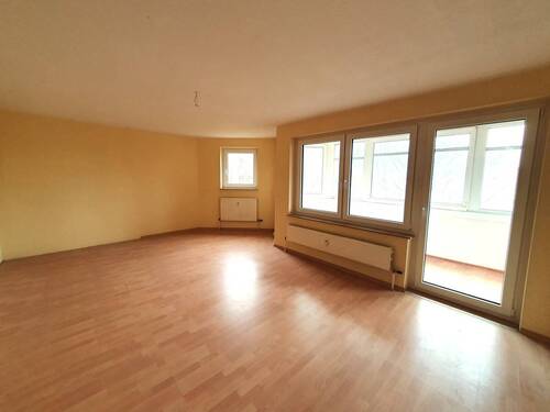 Wohnzimmer - Etagenwohnung mit 81,50 m² in Bayreuth zum Kaufen