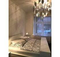 Hochwertig möblierte 2-Zimmer-Wohnung Sitzküche Terrasse mit eigenem Garten ab sofort verfügbar! - Hamburg Bahrenfeld