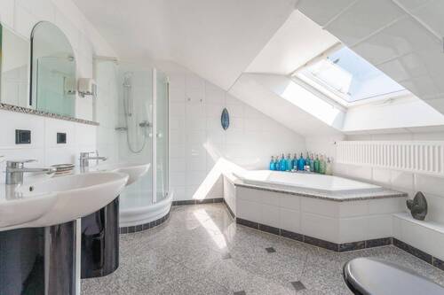 Bad En-Suite OG - 