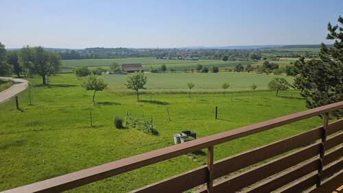 Blick vom Balkon - 1 Zimmer Mehrfamilienhaus, Wohnhaus in Eschenbach