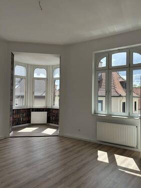 Wohnzimmer - 4 Zimmer Etagenwohnung in Ludwigshafen