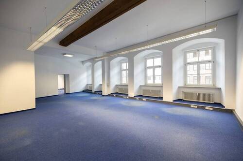 Großraumbüro1 - Büroflächen Landshut-Altstadt Nähe Martinskirche