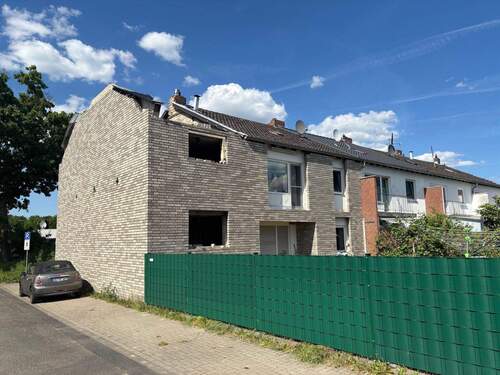 Rückansicht - 5 Zimmer Mehrfamilienhaus, Wohnhaus zum Kaufen in Viersen