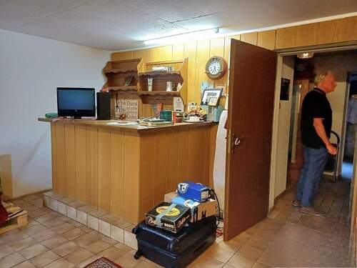 KG Hobbyraum mit Bar - 