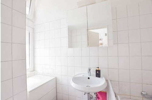Badzimmer - Etagenwohnung mit 69,00 m&sup2; in Frankfurt am Main zum Kaufen