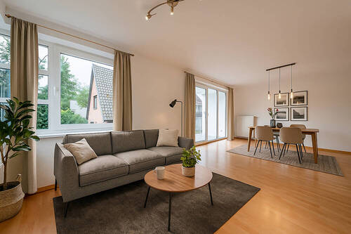 Wohn-Esszimmer-4_gestaged - Etagenwohnung mit 84,60 m² in Hamburg zum Kaufen