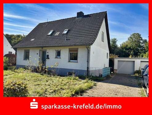 Vorderansicht - Freistehendes Erbbaurecht mit Garage