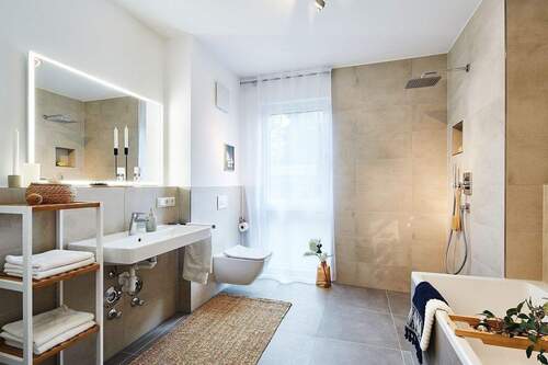 Bad - Etagenwohnung mit 95,00 m&sup2; in Nürnberg zum Kaufen