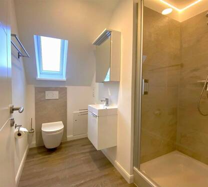 zweites Duschbad - 