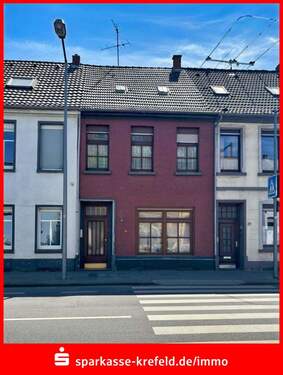 Außenansicht - Sanierungsbedürftiges Reihenmittelhaus