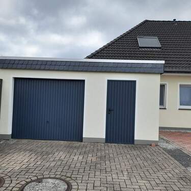 Garage - 8 Zimmer Mehrfamilienhaus, Wohnhaus in Elsfleth