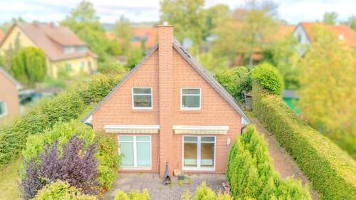 Hausansicht Straßenseite - 