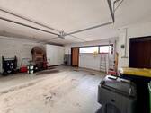 Doppelgarage EG (Zugang Küche und Garten) - 