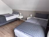 Schlafzimmer 1 (Option 2) - 