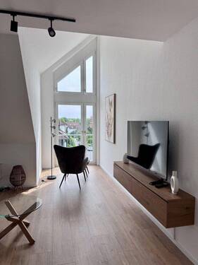 Bild 1 - Erstbezug nach Renovierung - Vollständig möblierte 2 Zimmer Wohnung in Aschaffenburg Damm