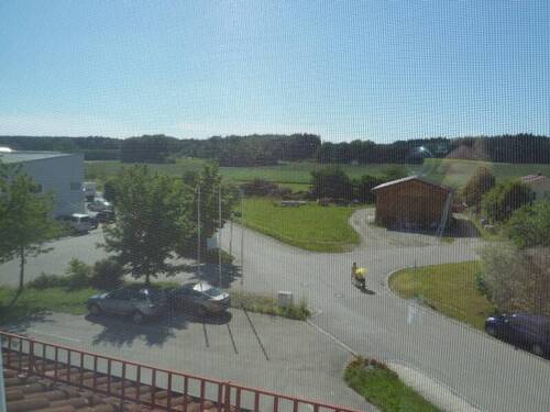 Blick von der Wohnung - 2 - ZIMMER - STUDIO - DACHWOHNUNG + EXTRA VIEL PLATZ! ERESING - nähe S4 GELTENDORF