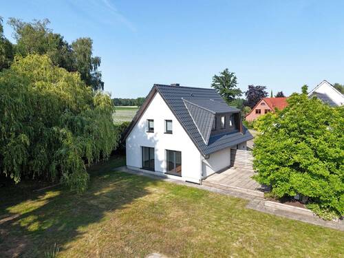 Außenansicht - 2 Zimmer Mehrfamilienhaus, Wohnhaus zum Kaufen in Wagenfeld