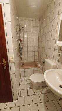 Bad - Etagenwohnung mit 37,10 m&sup2; in Ostrhauderfehn zur Miete