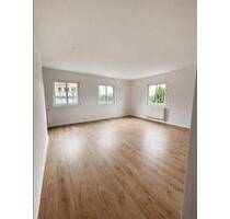 °°Frisch sanierte°° sonnige 3 Zimmer Wohnung mit Balkon und neuer Einbauküche - Blankenfelde-Mahlow