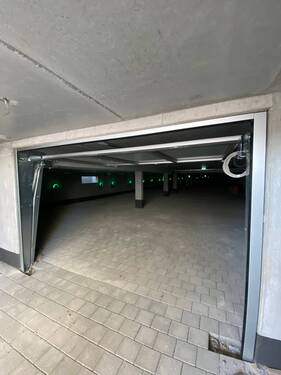 Tiefgaragen-Tor - Garage, Stellplatz in Weil am Rhein