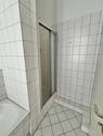 Badezimmer mit Dusche - 
