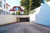 Tiefgarageneinfahrt - 
