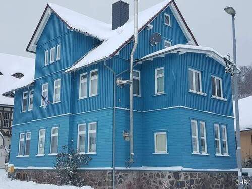 Vorderansicht - Gepflegtes 4 Familienhaus, größtenteils saniert und modernisiert