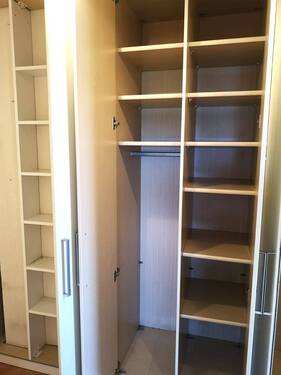 Flur 4 Einbauschrank.jpg - 