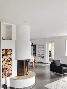 Wohn- und Essbereich EG - 