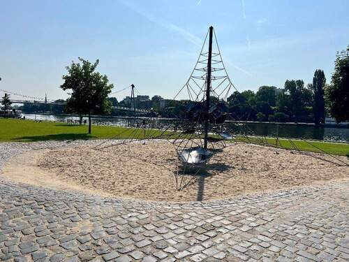 Spielplatz am Main - 