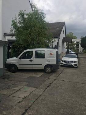 Einfahrt Nachbarbebauung.jpg - 