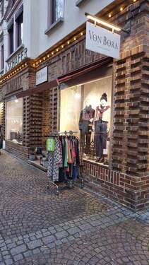 Schaufenster und Eingang - Gewerbeobjekt (Büro, Produktion, Verkauf) zur Miete in Rottenburg am Neckar