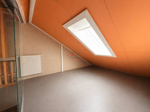 nicht ausgebautes ZImmer DG - 