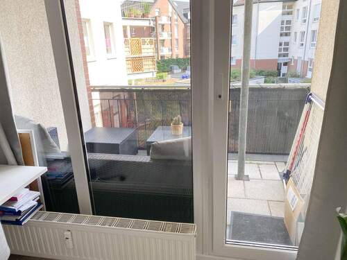 Blick auf den Balkon...!! - 