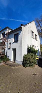 Hausansicht - 5 Zimmer Doppelhaushälfte zum Kaufen in Herten