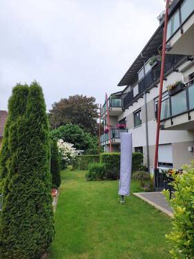 1 OG, direkt am Park gelegen - 