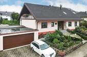 Objektbild - Mehrgenerationen-Wohnen oder XXL-Familienglück mit geschütztem Garten . privater Wellnessbereich
