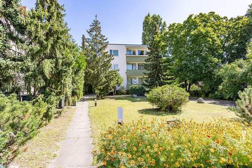 Straßenansicht - Schöne 2-Zimmer-Wohnung nahe Heinrich-Laehr-Park