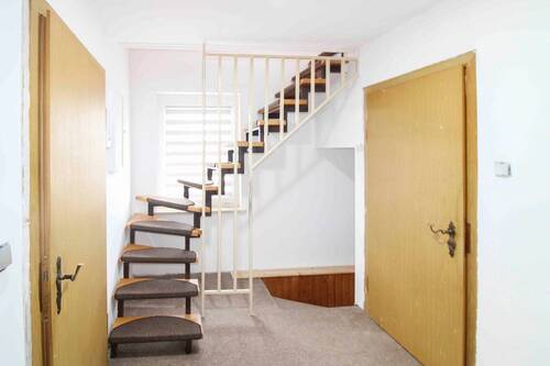 Flur EG - Einfamilienhaus mit 100,00 m&sup2; in Peine zum Kaufen