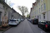 Bild 1 - Attraktive helle Wohnung in ruhiger Seitenstraße, 2 Zimmer und Wintergarten