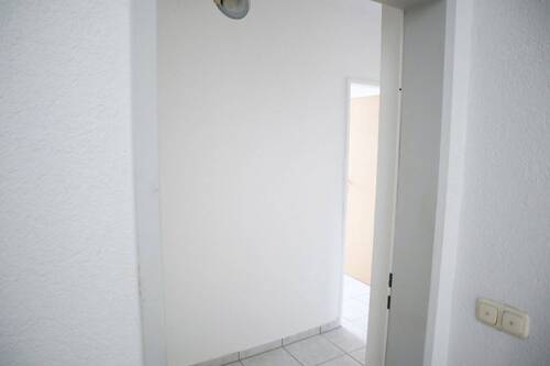 Bild 2 - 2 Zimmer Etagenwohnung zur Miete in Essen