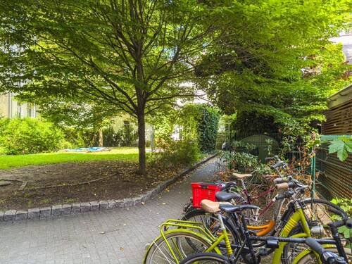 idyllischer Innenhof - 