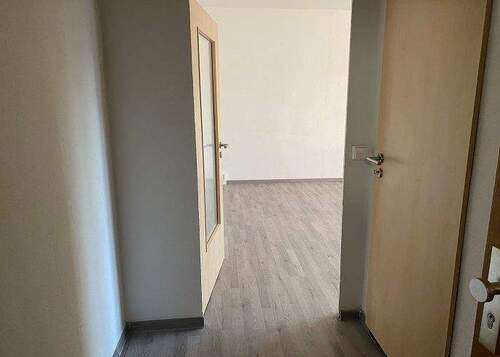 Flur - 1 Zimmer Etagenwohnung in Oschersleben
