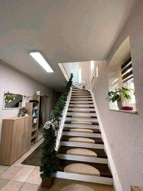 Treppen - 4 Zimmer Einfamilienhaus in Bad Rappenau